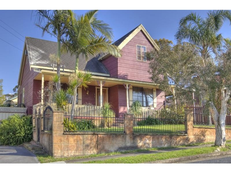 82 Barton Street, Mayfield NSW 2304