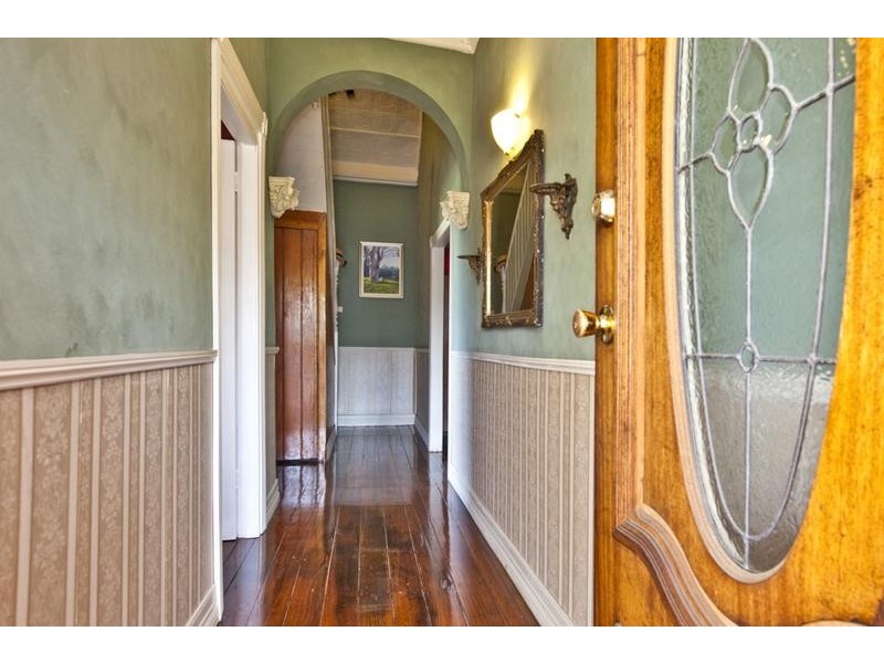 82 Barton Street, Mayfield NSW 2304