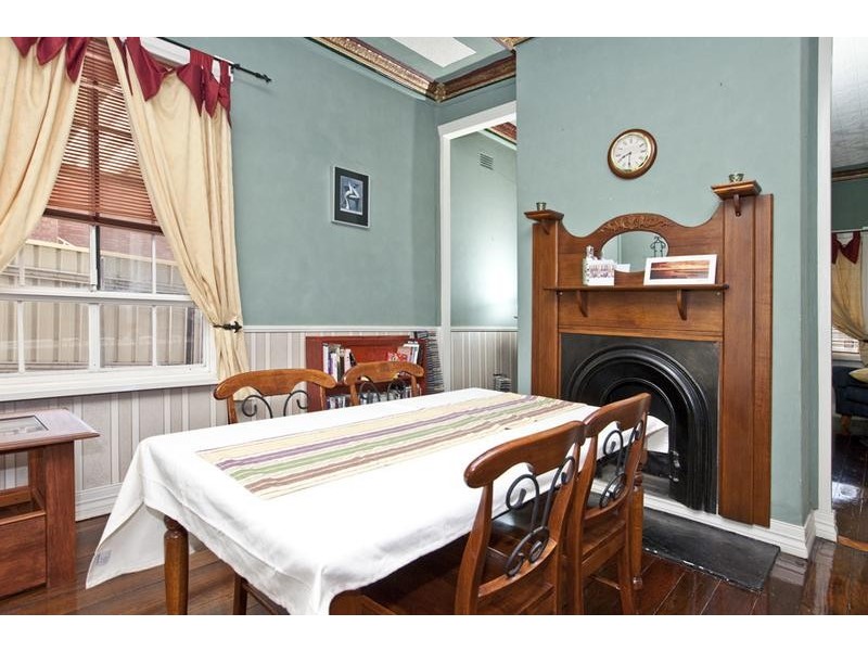 82 Barton Street, Mayfield NSW 2304