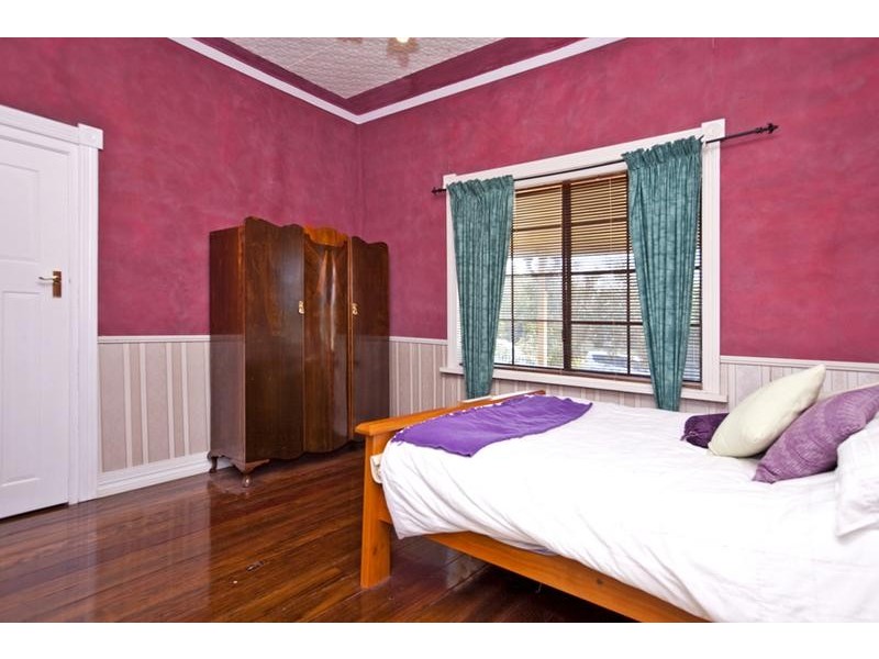 82 Barton Street, Mayfield NSW 2304