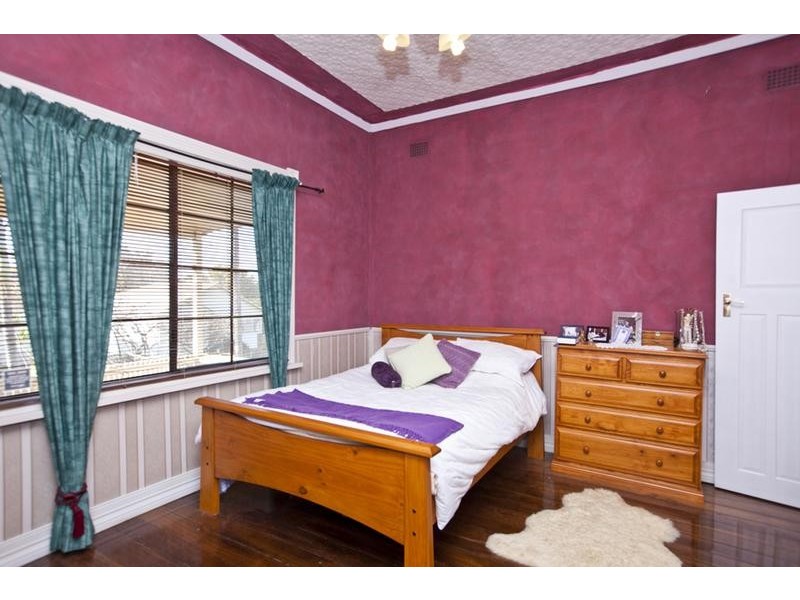 82 Barton Street, Mayfield NSW 2304