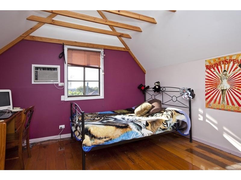 82 Barton Street, Mayfield NSW 2304