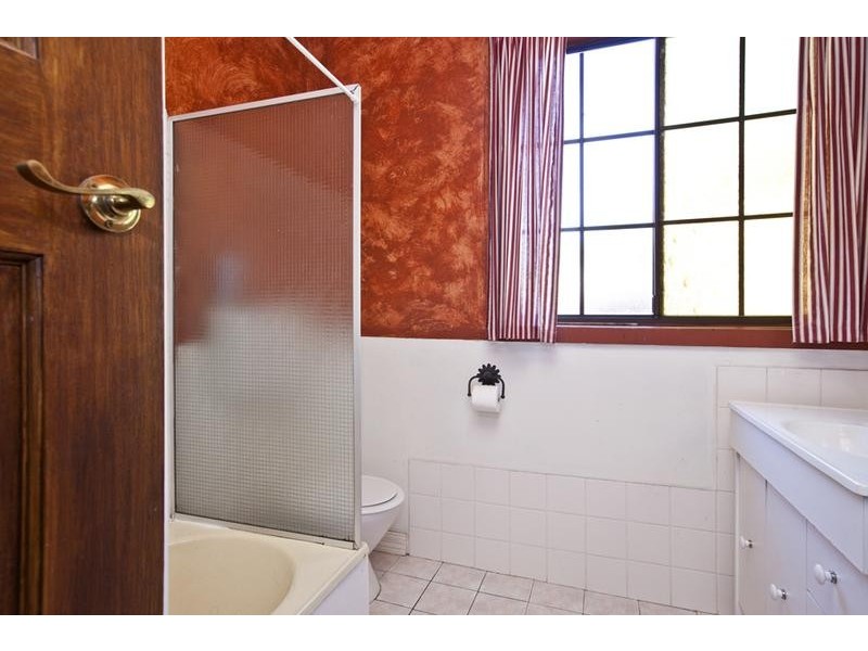 82 Barton Street, Mayfield NSW 2304