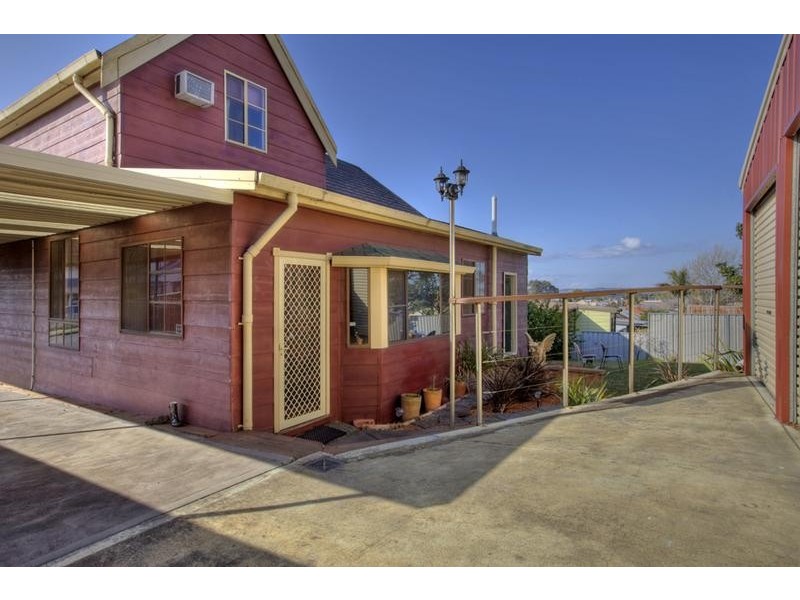 82 Barton Street, Mayfield NSW 2304