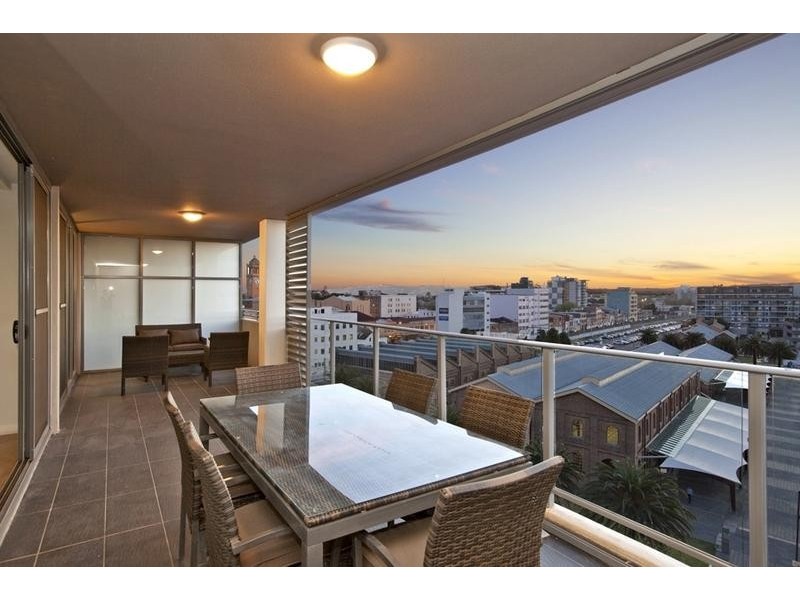 806/335 Wharf Road, Newcastle NSW 2300