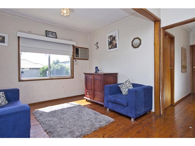 37 Maud Street, Mayfield West NSW 2304