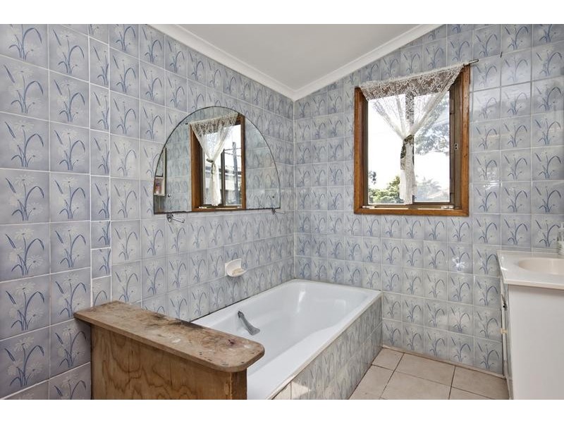 37 Maud Street, Mayfield West NSW 2304