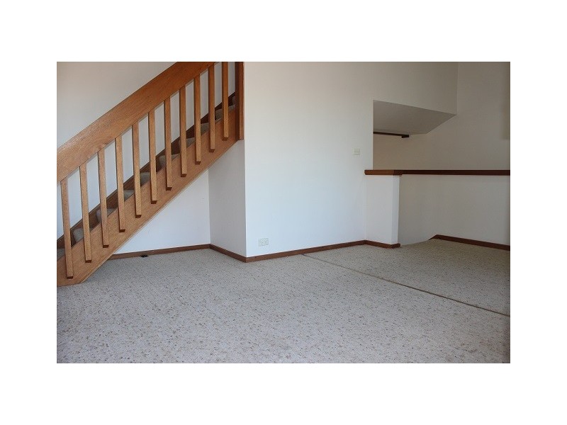 2/79 OCEAN STREET, Dudley NSW 2290