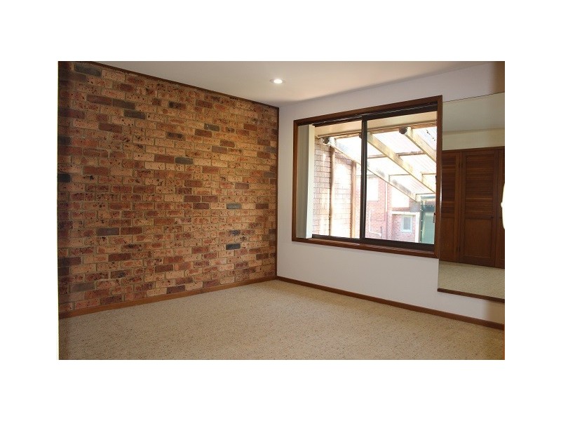 2/79 OCEAN STREET, Dudley NSW 2290