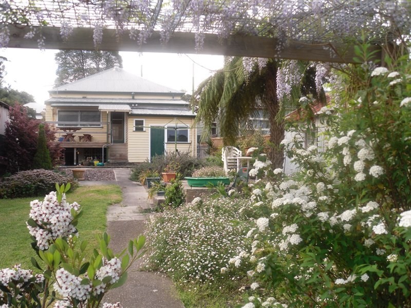 6 Wallace Street, West Wallsend NSW 2286