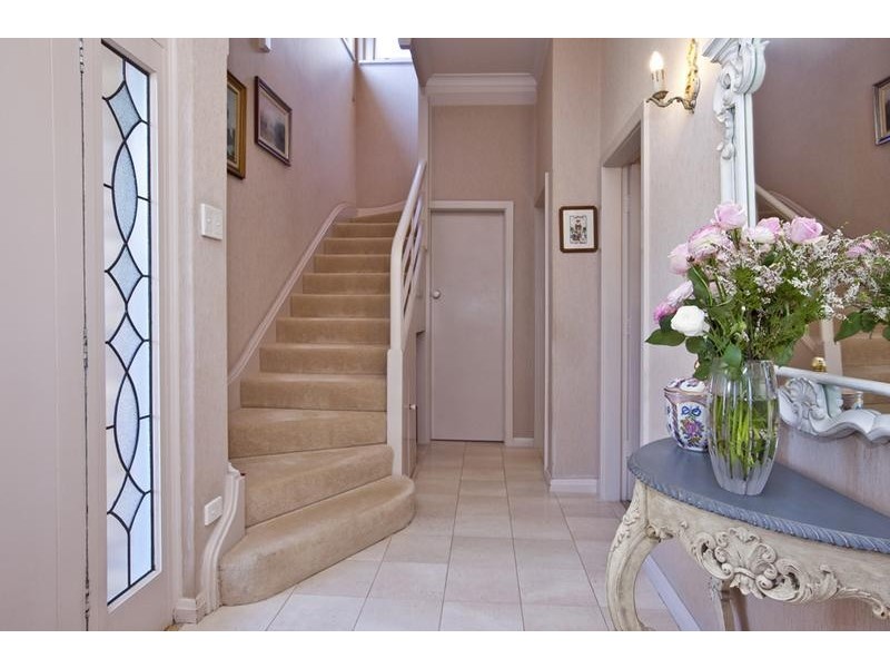 24 Fenton Avenue, Newcastle NSW 2300