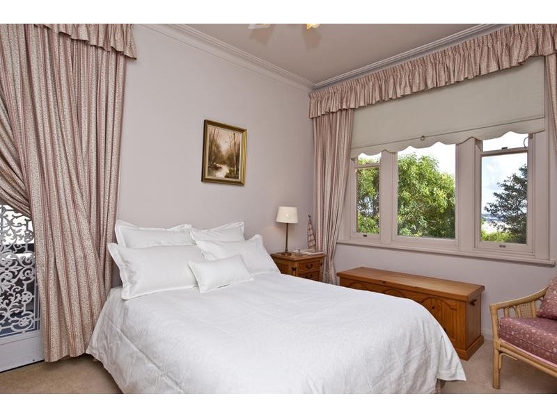 24 Fenton Avenue, Newcastle NSW 2300