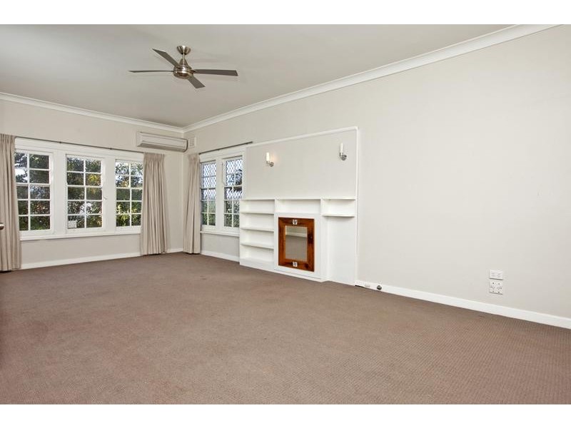 13 Helen Street, Merewether NSW 2291