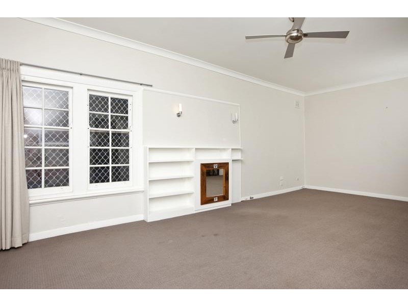 13 Helen Street, Merewether NSW 2291