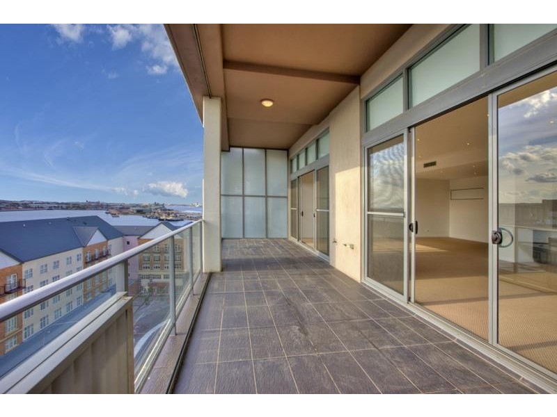 905/335 Wharf Road, Newcastle NSW 2300