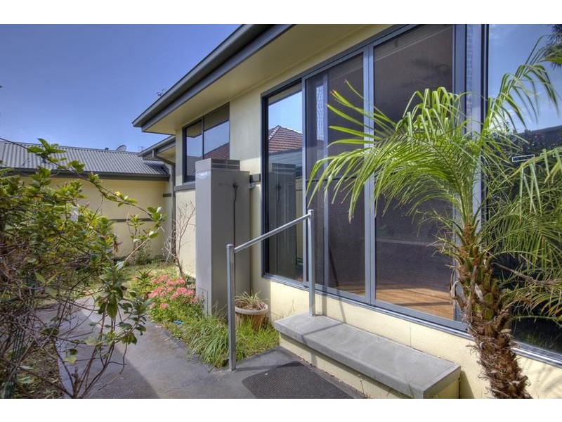 2/21a Devon Street, Wallsend NSW 2287