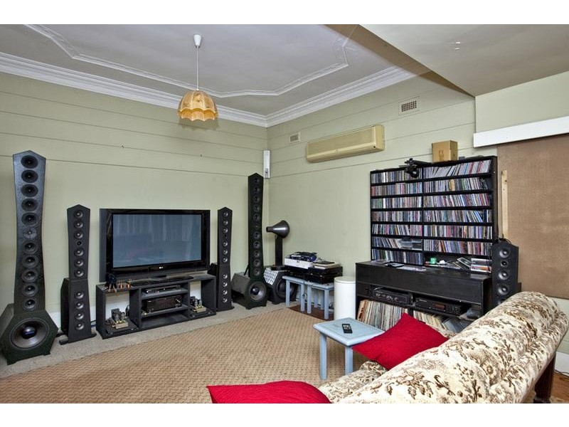 1 Frederick Street, Waratah NSW 2298