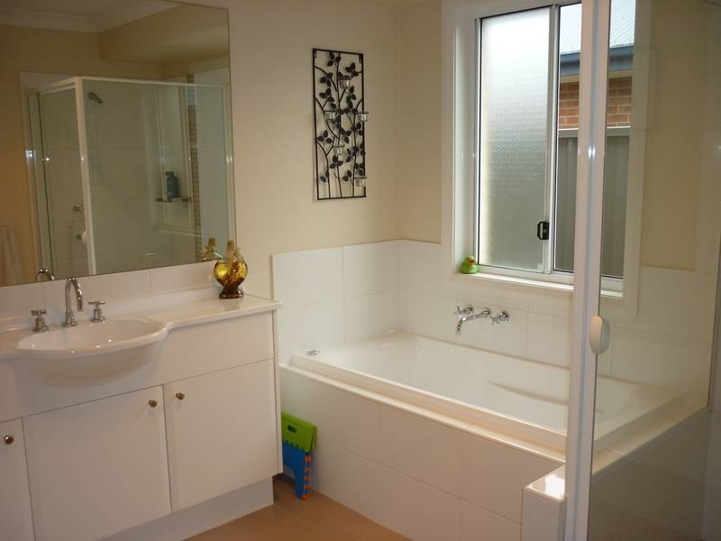 14 PAPERBARK CCT, Fern Bay NSW 2295