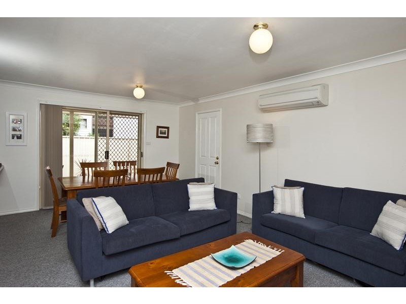 1/385 Glebe Road, Merewether NSW 2291