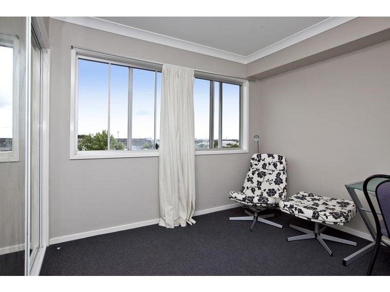 202/5 Tudor Street, Newcastle West NSW 2302
