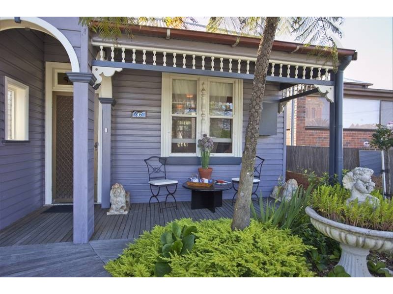 37 Fullerton Street, Stockton NSW 2295