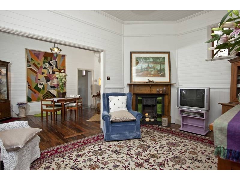 37 Fullerton Street, Stockton NSW 2295