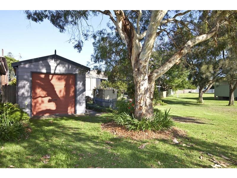 37 Fullerton Street, Stockton NSW 2295