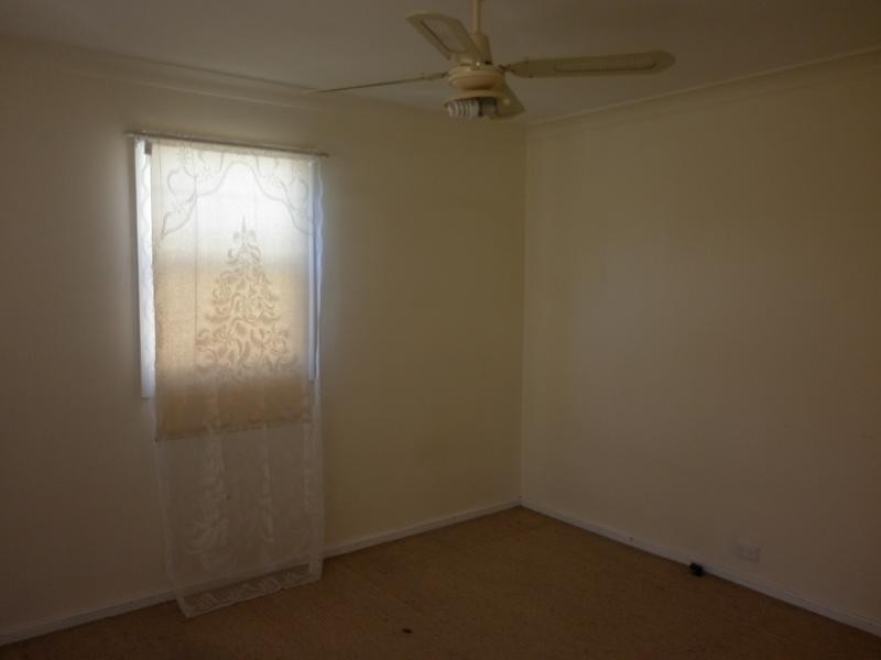 8 QUEEN ST, Waratah West NSW 2298