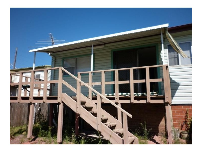 8 QUEEN ST, Waratah West NSW 2298