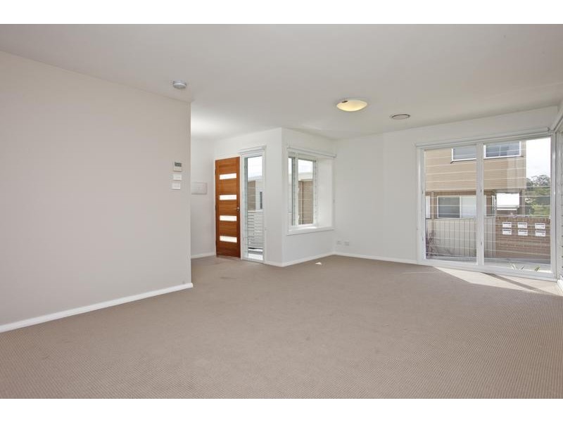 23/4 CRAWFORD LANE, Mount Hutton NSW 2290