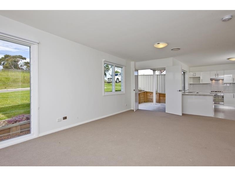 23/4 CRAWFORD LANE, Mount Hutton NSW 2290