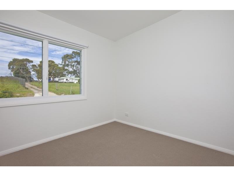 23/4 CRAWFORD LANE, Mount Hutton NSW 2290