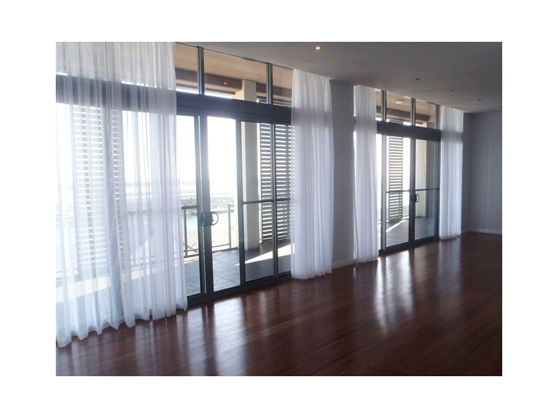 901/335 WHARF ROAD, Newcastle NSW 2300