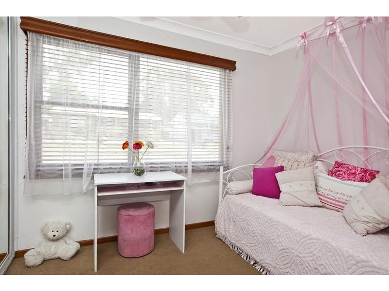 31 Kimian Avenue, Waratah West NSW 2298