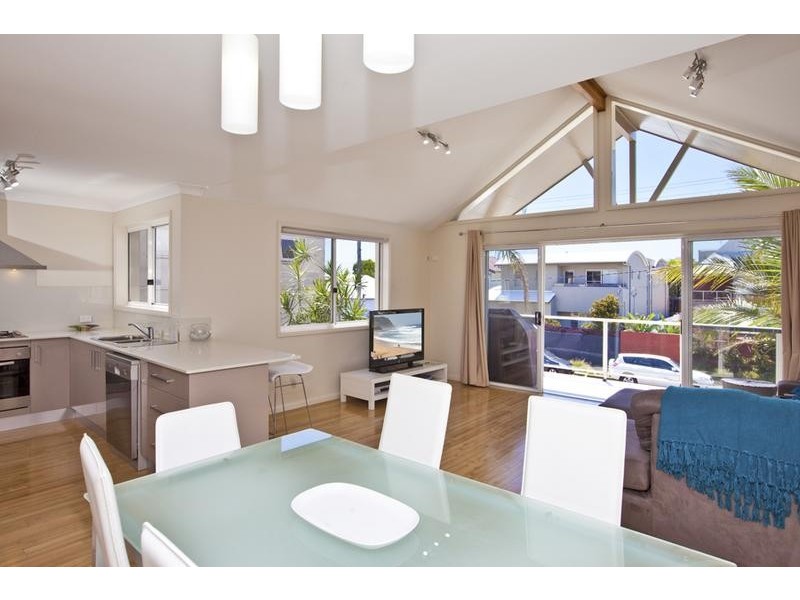 2/69 Frederick Street, Merewether NSW 2291