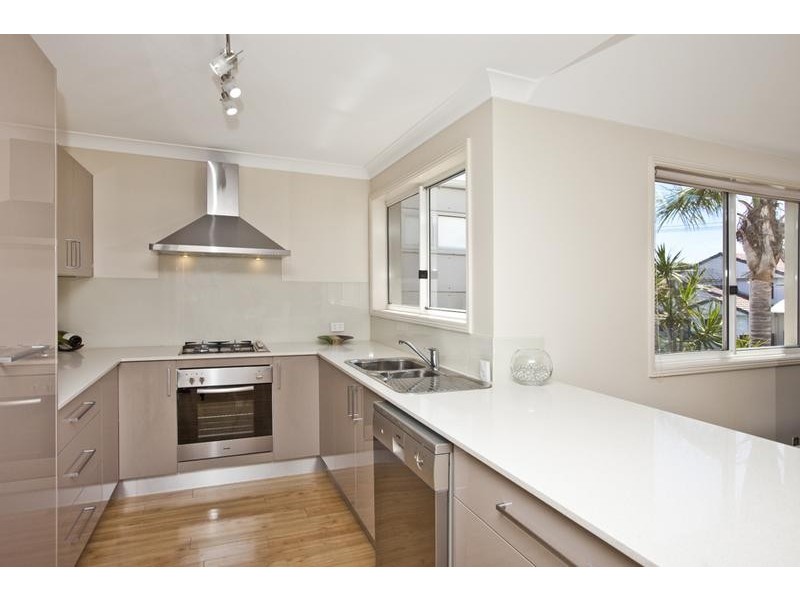 2/69 Frederick Street, Merewether NSW 2291