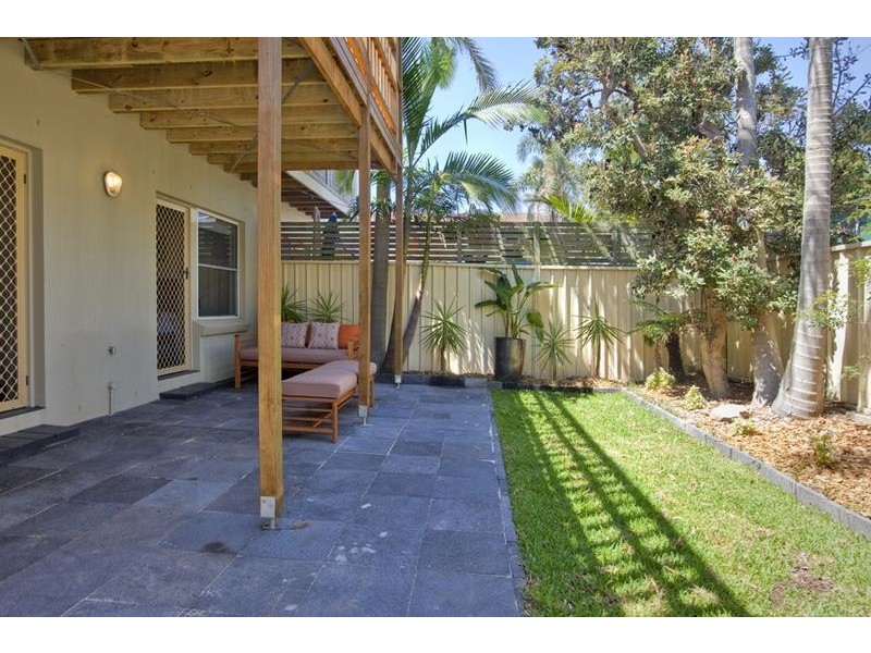 2/69 Frederick Street, Merewether NSW 2291