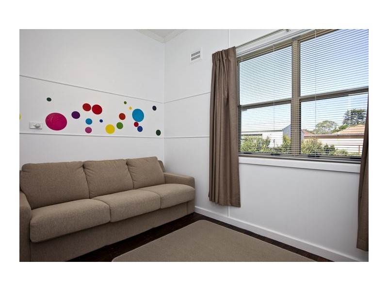 36 Brett St, Georgetown NSW 2298