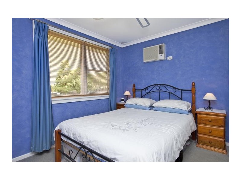 7 Coral Crescent, Gateshead NSW 2290