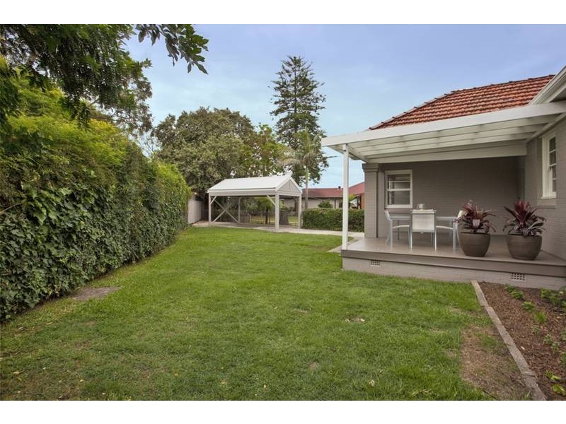 76 CRESCENT RD, Waratah NSW 2298