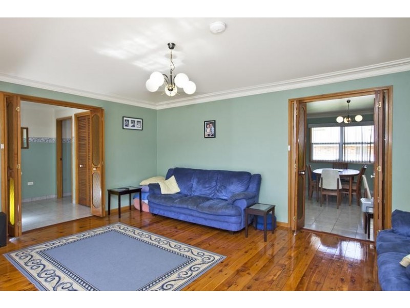 8 Dan Close, Lambton NSW 2299