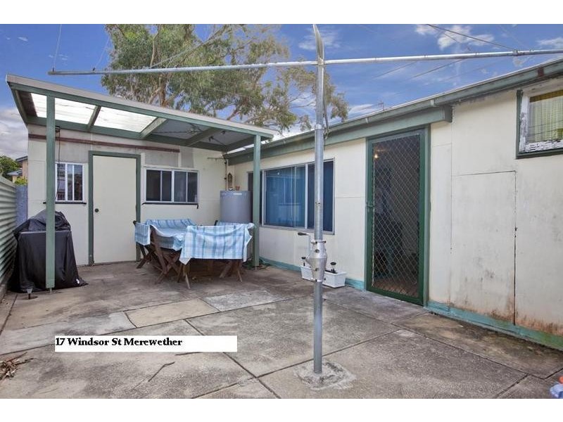 17 Winsor Street (& Cnr 68 Berner St), Merewether NSW 2291