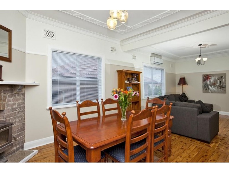 33 Lambton Road, Waratah NSW 2298