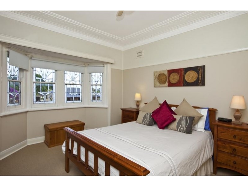 33 Lambton Road, Waratah NSW 2298