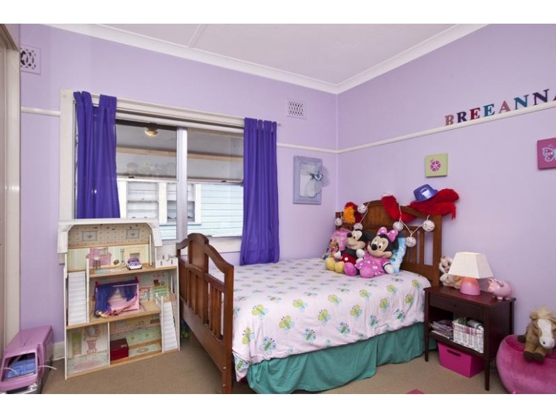 33 Lambton Road, Waratah NSW 2298