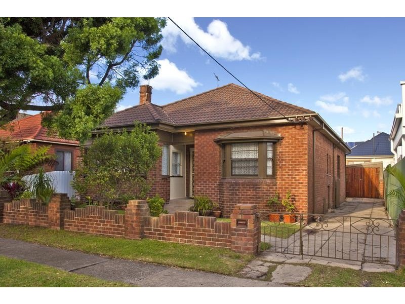 126 Douglas Street, Stockton NSW 2295