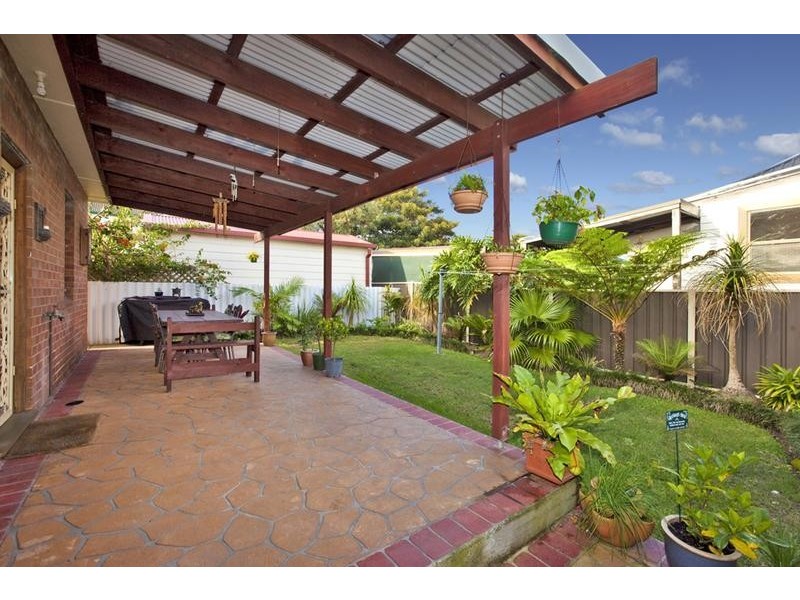 126 Douglas Street, Stockton NSW 2295