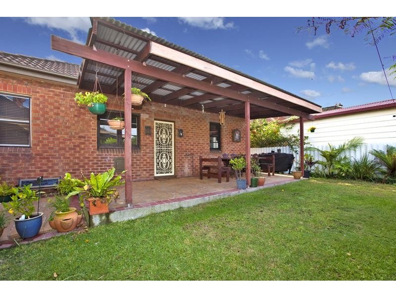 126 Douglas Street, Stockton NSW 2295