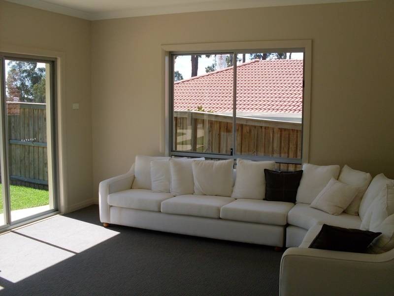 2 BELLBIRD CLOSE, Fletcher NSW 2287