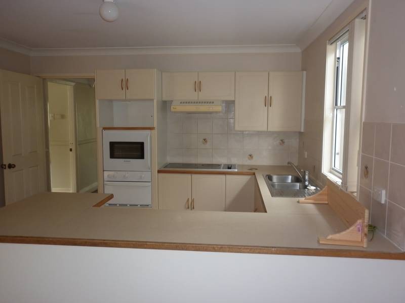 37 NELSON ST, Mayfield NSW 2304